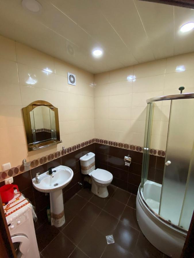 Gorgiladze Black Sea Apartment บาทูมิ ภายนอก รูปภาพ