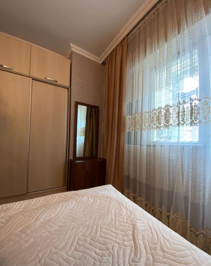 Gorgiladze Black Sea Apartment บาทูมิ ภายนอก รูปภาพ