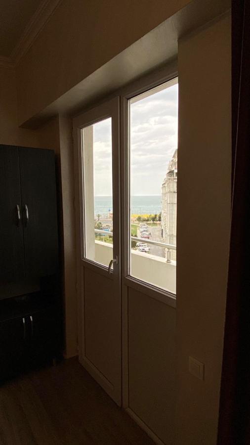 Gorgiladze Black Sea Apartment บาทูมิ ภายนอก รูปภาพ